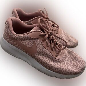 Nike Pink Cheetah Tennis Shoes